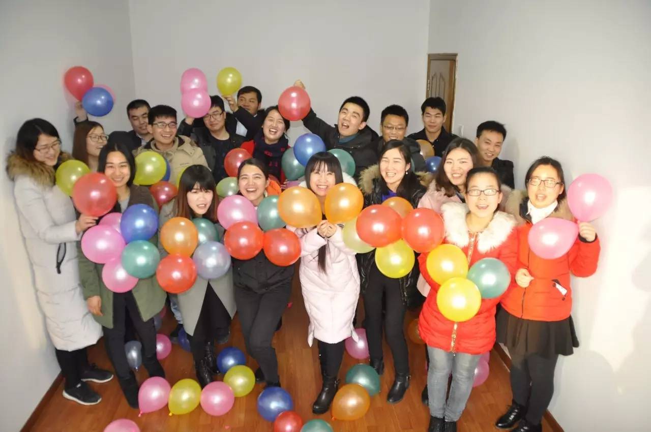 ��͢���ɷ��ՈFꠡ�����2016��չ��2017��Ԫ����Ԓ������e��