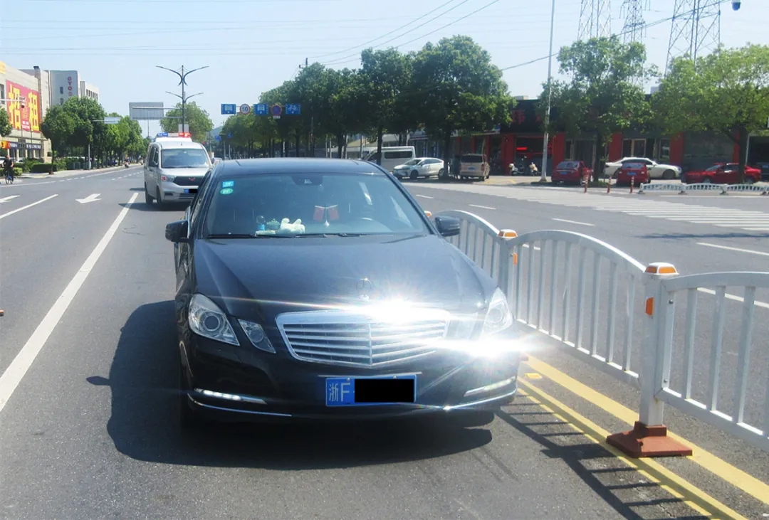 ��͢�f�����������{��C�֔�����������������ģ�